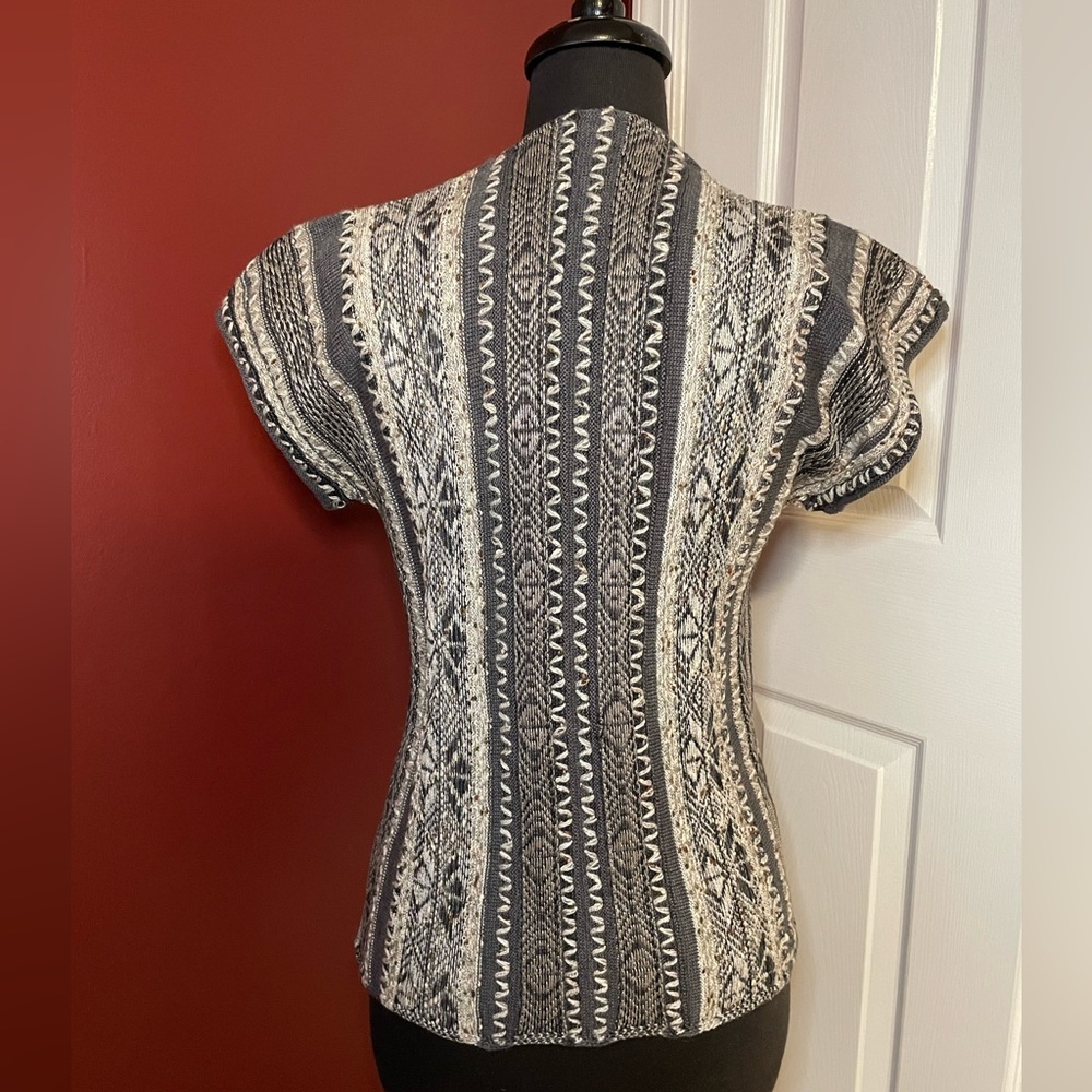 One Button Cardigan - Picture 3 of 5